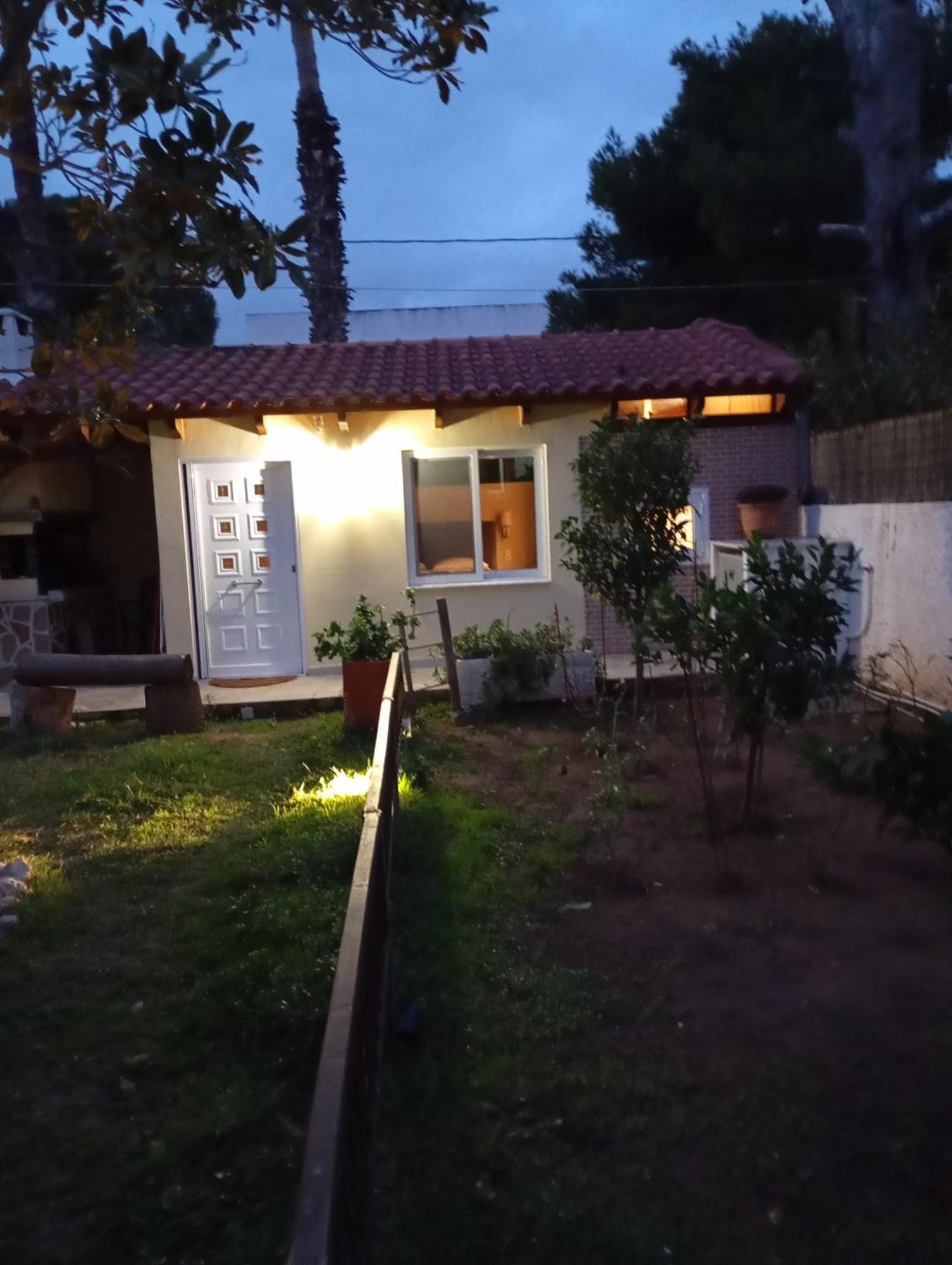 Anna'S Apartment And Studio Artemida  Exterior foto