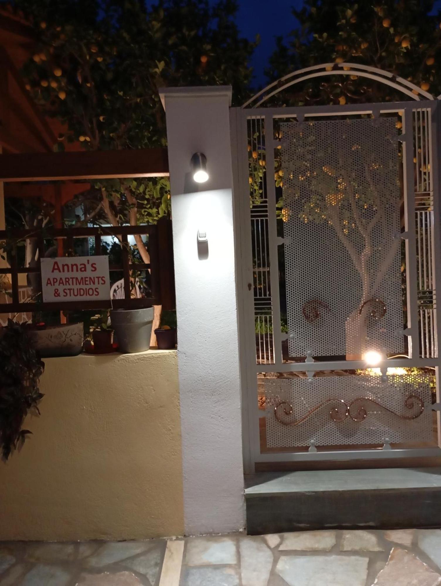 Anna'S Apartment And Studio Artemida  Exterior foto